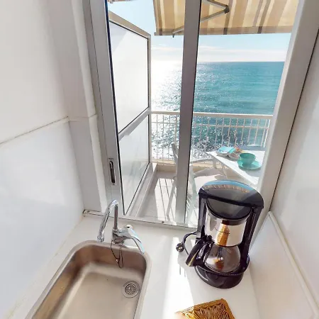 Climatise Avec Terrasse Face Mer, Wifi Inclus - Fr-1-196-346 *