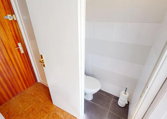 Climatise Avec Terrasse Face Mer, Wifi Inclus - Fr-1-196-346 شقة *