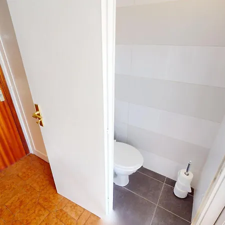 Climatise Avec Terrasse Face Mer, Wifi Inclus - Fr-1-196-346 דירה *